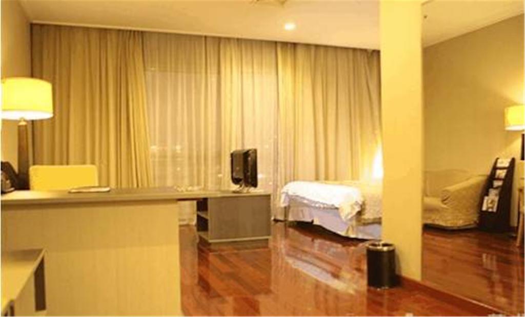 The Land Hotel Shanghai Exterior photo
